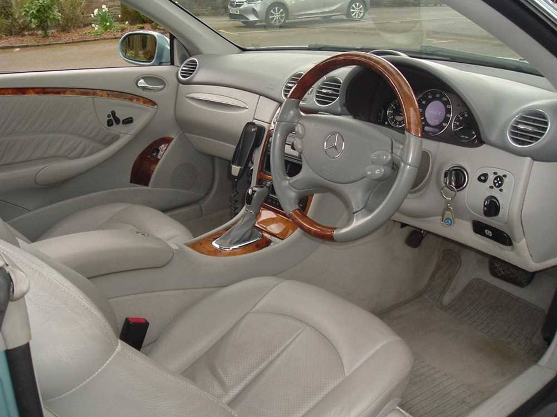 2002 Mercedes-Benz CLK 500 Elegance - Image 14 of 26