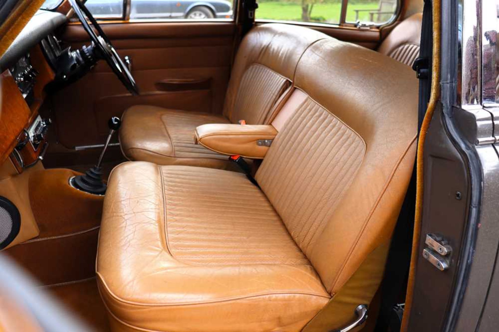 1969 Daimler V8-250 Desirable manual example with overdrive - Image 35 of 101