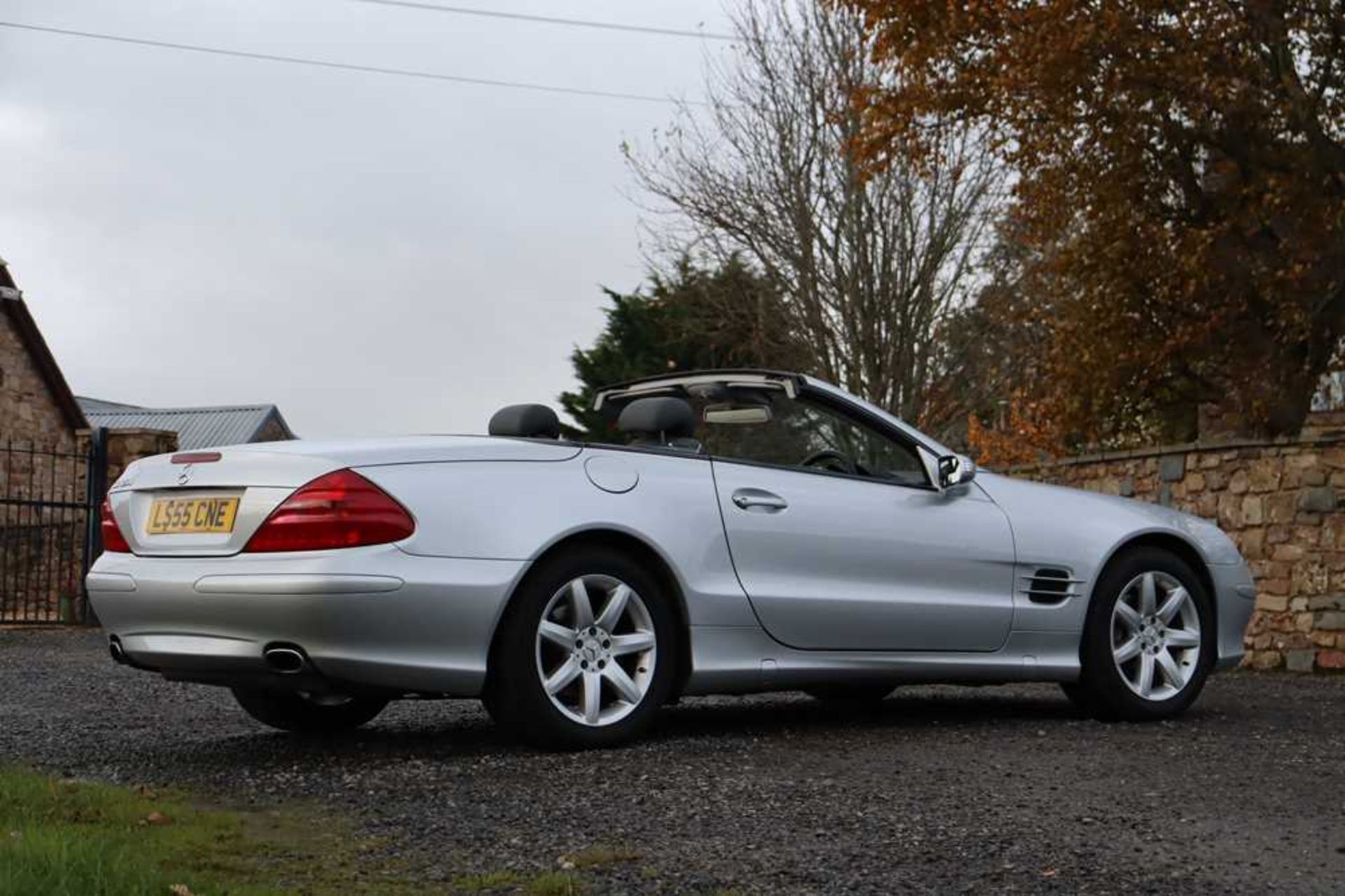 2005 Mercedes-Benz SL 350 Just 34,800 miles from new - Image 12 of 75