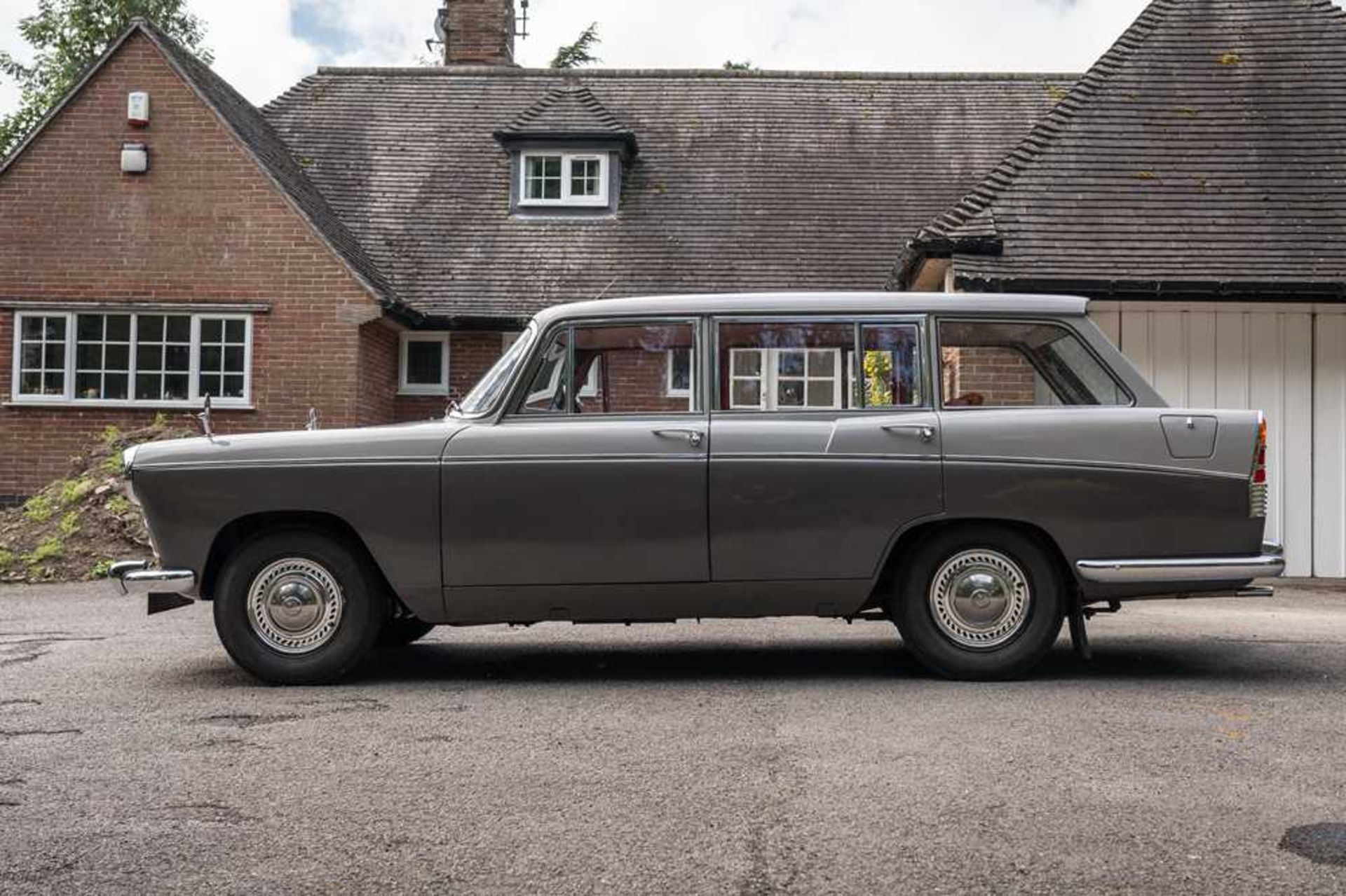 1964 Morris Oxford Series VI Farina Traveller Just 7,000 miles from new - Image 10 of 98