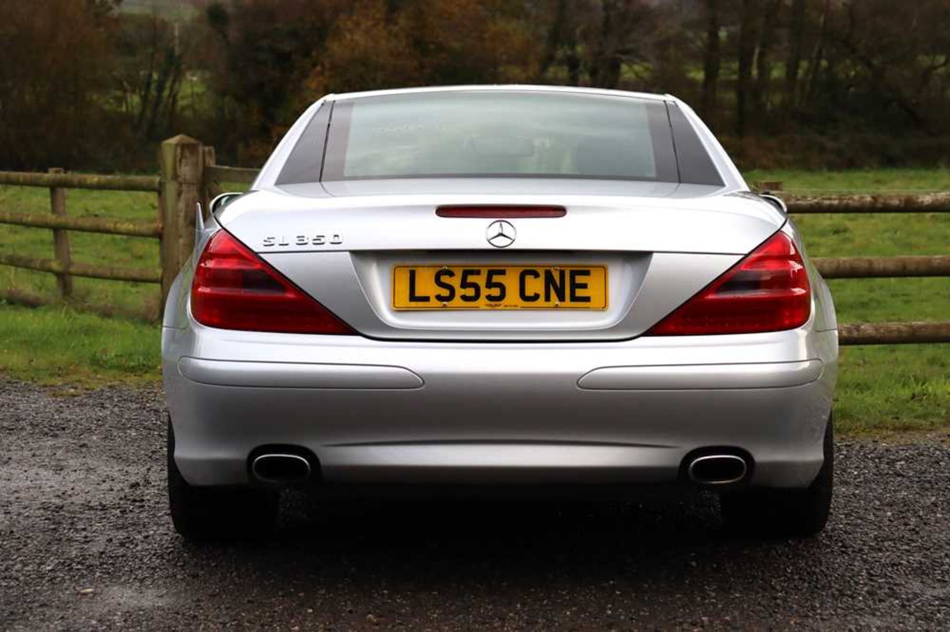 2005 Mercedes-Benz SL 350 Just 34,800 miles from new - Image 17 of 75