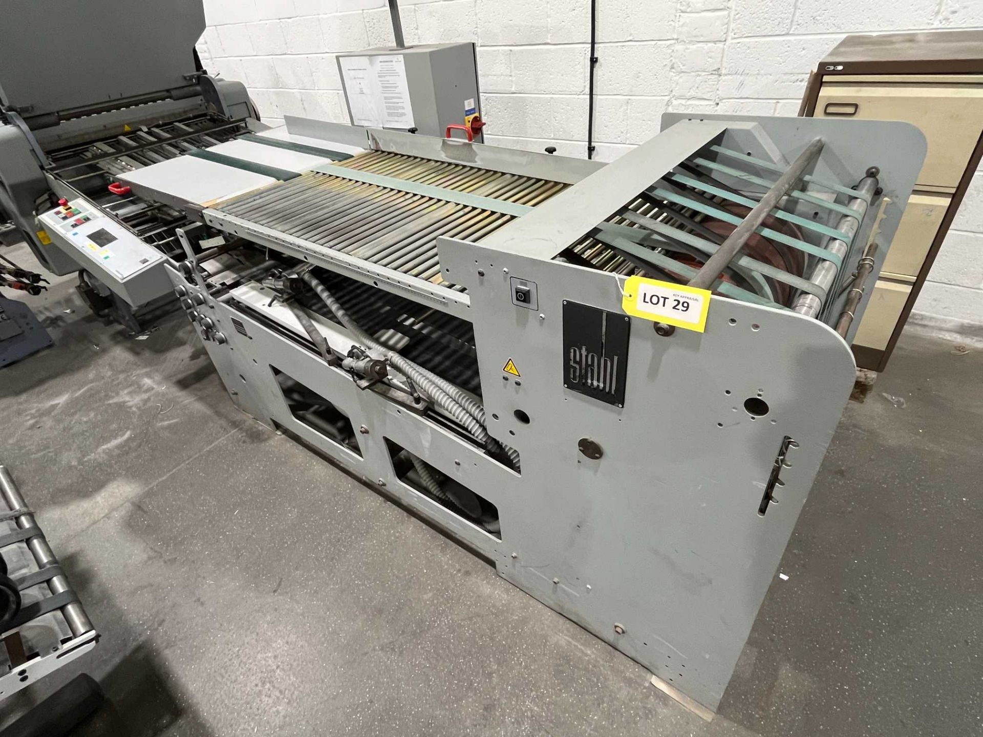 Stahl TD78 folding machine (2000) with: VSA-66M.D vertical stacker delivery; Serial No: 70086- - Bild 2 aus 20