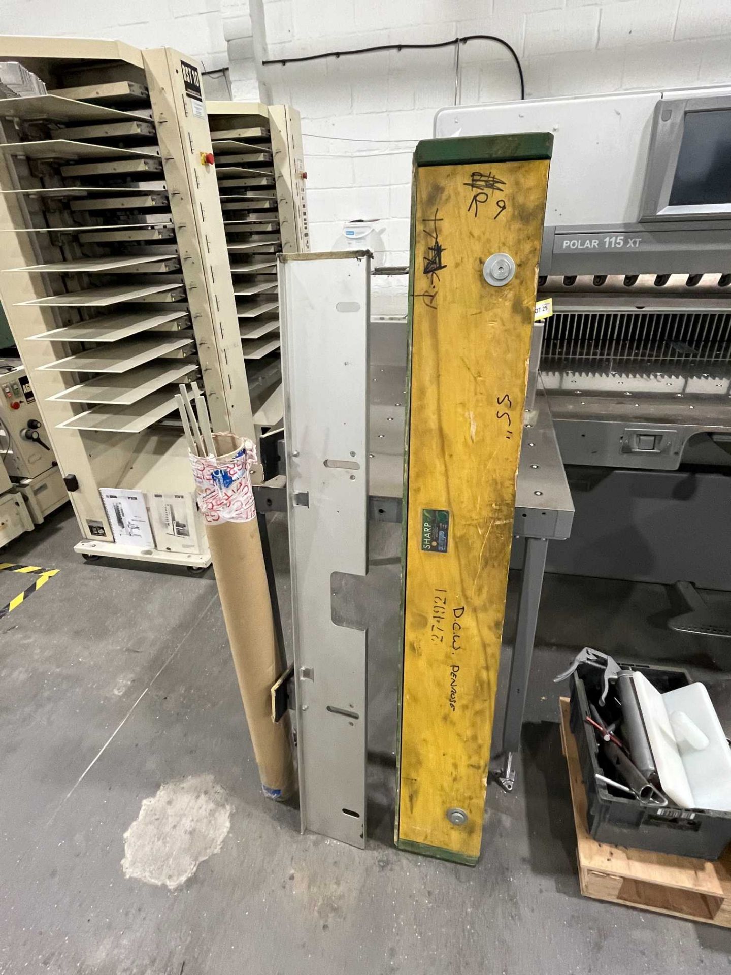 Polar 155 XT 115mm guillotine; Serial No: 7431643 (2004) with spare blade - Bild 6 aus 8