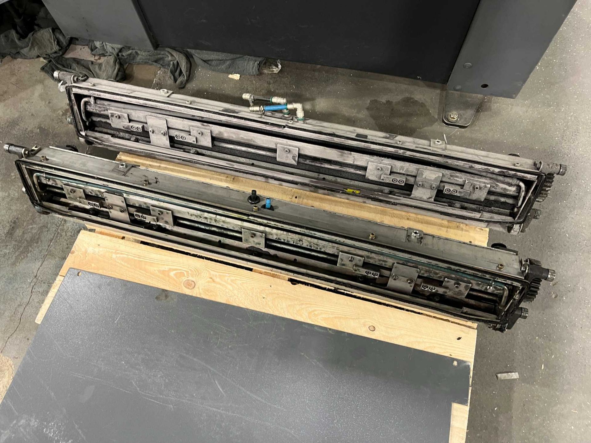 Heidelberg Speedmaster SM102-6-P3 + L six-colour lithographic printing press; Serial No: 546097 ( - Bild 27 aus 35