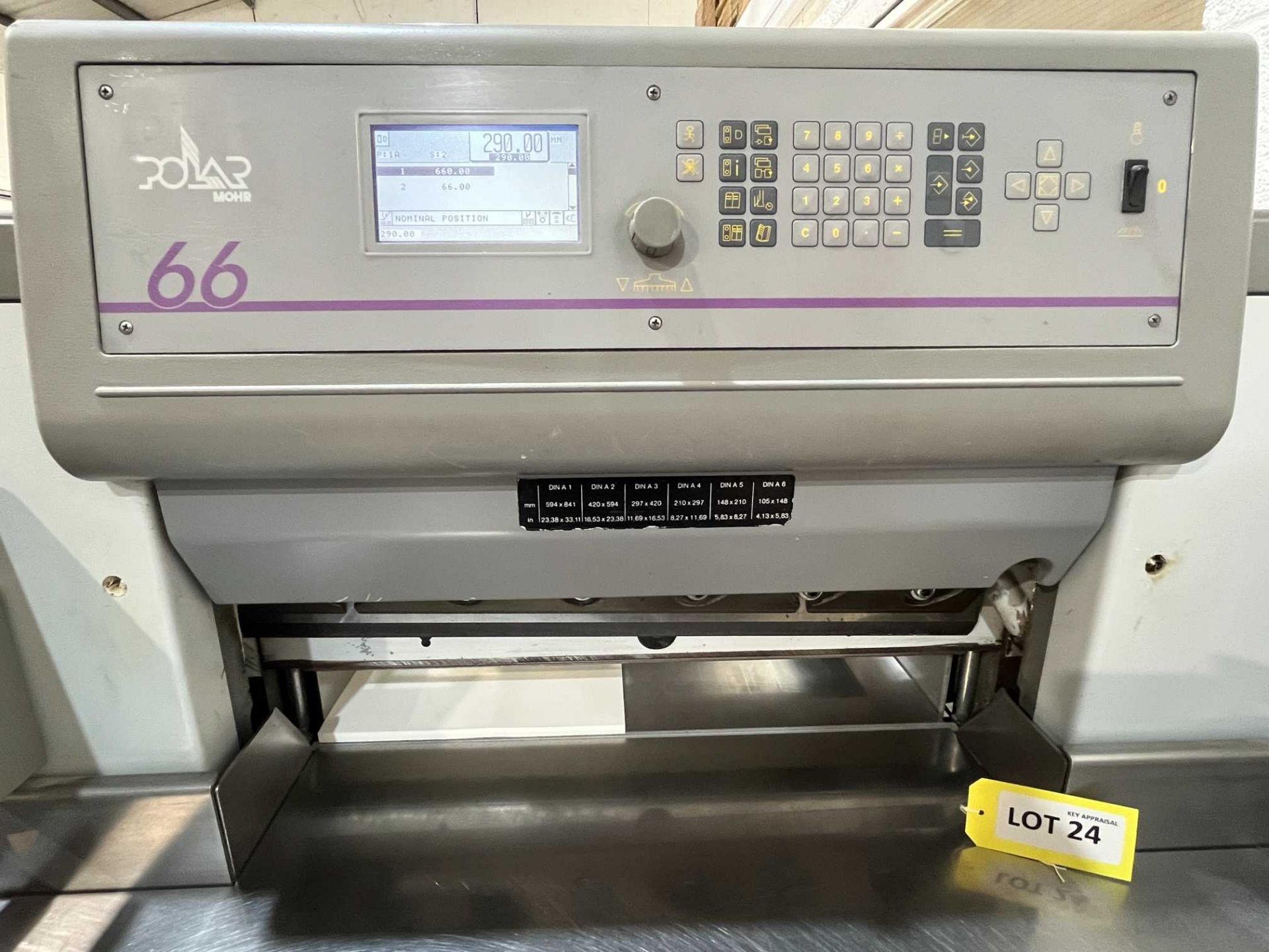 Polar MOHR 66 660mm paper guillotine (with spare blades); Serial No: 71H1011 (2000) - Image 2 of 8