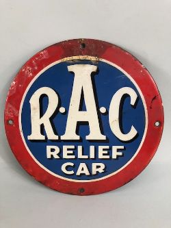 AUTOMOBILIA: Vintage British and European motoring / car badges, bar badges, grill badges, AA/RAC, threaded hubcaps etc