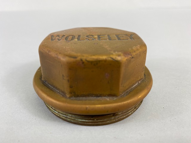 Vintage Car Motor Vehicle threaded brass hub cap relating to Wolseley motors, approximately 6cm - Image 3 of 4