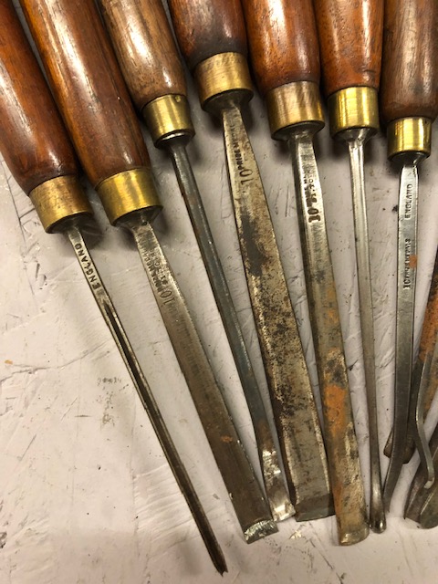 Woodworking collection of wooden handled carving chisels - Image 6 of 7