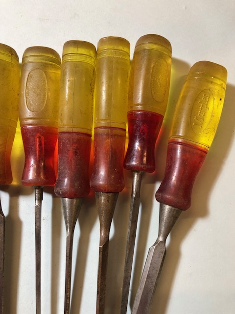 Eleven MARPLES jelly handled chisels - Image 2 of 6
