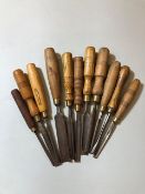 Collection of wooden handled gouges or Chisels approx 11