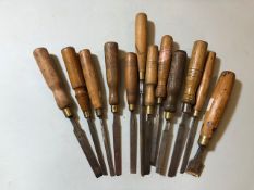 Collection 12 wooden handled chisels