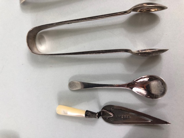 Collection of hallmarked silver spoons, sugar nips, salt spoons etc total eight pieces - Image 5 of 22