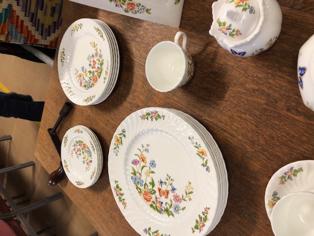 Aynsley China, quantity of Cottage Garden design bone china to include , 6 dinner plates, 5 tea - Image 7 of 10