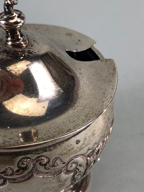 Antique English Hallmarked Silver Birmingham 1896, covered salt pot, repose scroll design hinged lid - Image 6 of 14