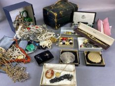 Costume Jewellery, quantity of vintage and Antique costume jewellery to include Pearls, Bracelets