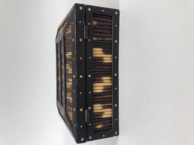 Antique Quill work box, 20th century Asian porcupine quill and bone inlaid trinket box the inside of - Image 4 of 7