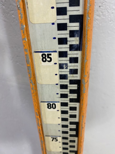 Scientific instruments, surveyors measure rod, 2 section pressed metal orange painted finish and 2 - Image 6 of 9