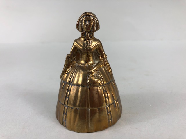 Brass bells, 3 vintage bells in the form of ladies, 2 in crinoline dresses the other in welsh - Image 6 of 8