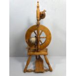 Pine 'Camelot' spinning wheel, approx 93cm in height