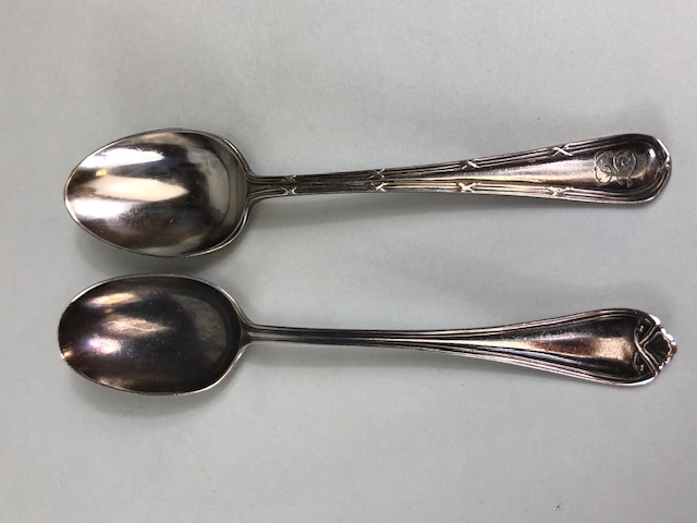 Antique Silver, 2 English hallmarked napkin rings, 2 hallmarked tea spoons, hallmarked openwork - Image 13 of 16