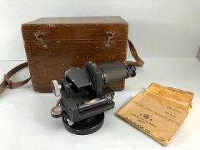 Scientific interest, Surveyors Level Glauser, London England OS bo38 in fitted wooden carry case