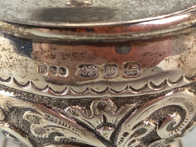 Antique English Hallmarked Silver Birmingham 1896, covered salt pot, repose scroll design hinged lid - Image 14 of 14