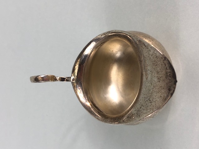 Silver hallmarked creamer on pedestal base with rounded body and scroll handle maker T.W approx 48g - Image 2 of 5