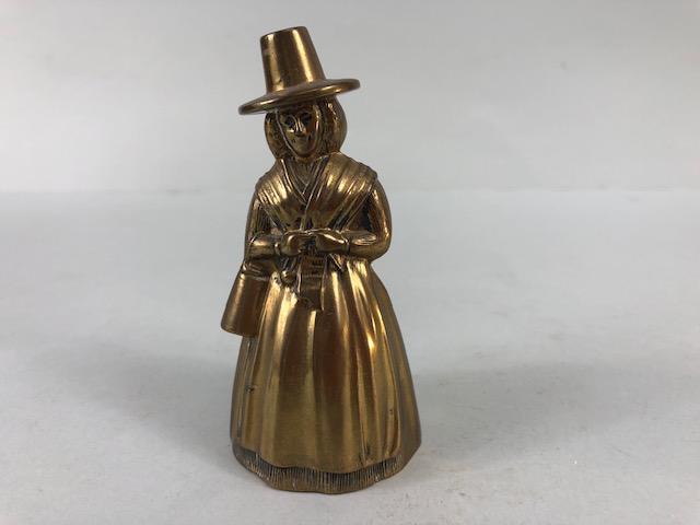 Brass bells, 3 vintage bells in the form of ladies, 2 in crinoline dresses the other in welsh - Image 4 of 8
