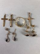 Collection of 9ct Gold jewellery to include pendant crosses (3) and earrings (total weight approx