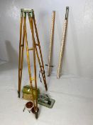 Scientific instruments, Surveyors level in case and tripod stand Cooke s440, Vickers Instruments