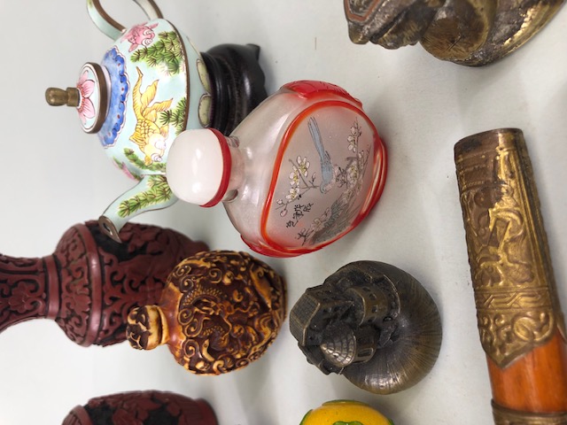 Collection of oriental collectables to include Chinese snuff bottles, decorated metal tea pots, - Image 6 of 10