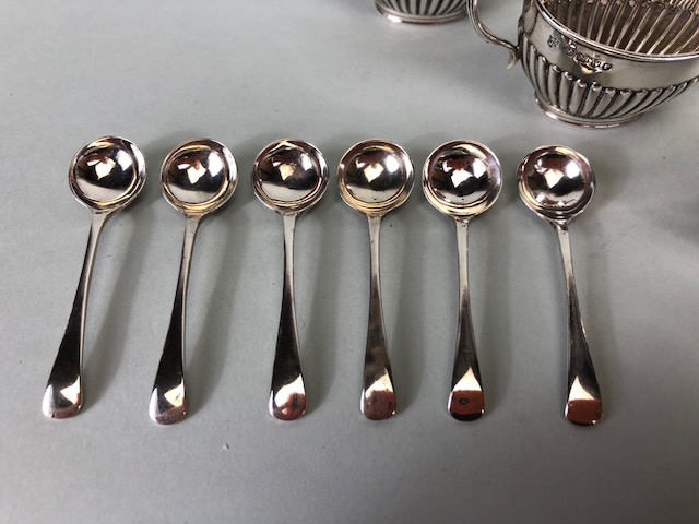 Victorian Silver hallmarked and cased set of Six Salts with Silver spoons Hallmarked for Sheffield - Image 5 of 9