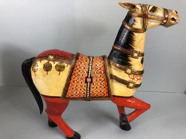 Decorative interest, pair of 20th century carved and hand painted wooden Indian horse statues both - Image 7 of 7