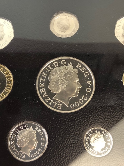 Proof coins, year 2000 sealed set of British proof coins in their box. What's past is Prologue - Image 9 of 10