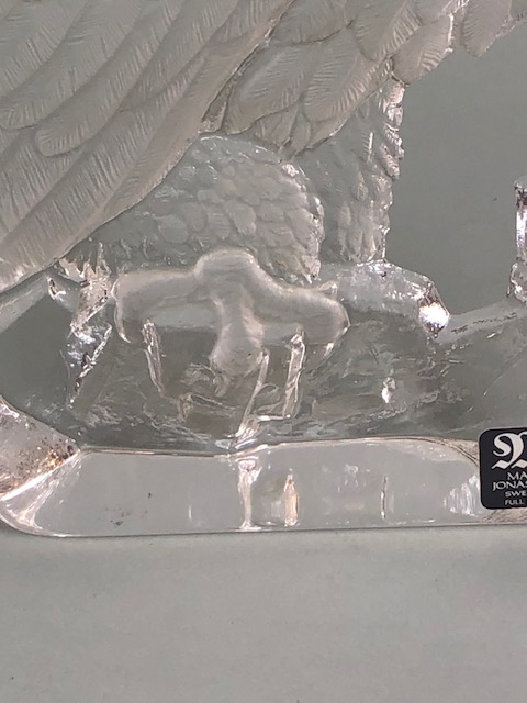 Scandinavian art glass intaglio in clear glass of an Eagle with Royal Krona Sweden label, and a - Image 6 of 10