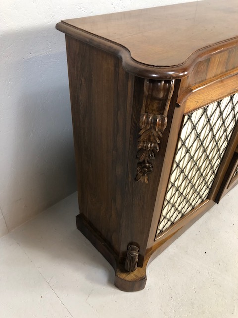 Antique Furniture, Victorian Rosewood Chiffonier, the twin doors with brass lattice work and pleated - Image 6 of 7