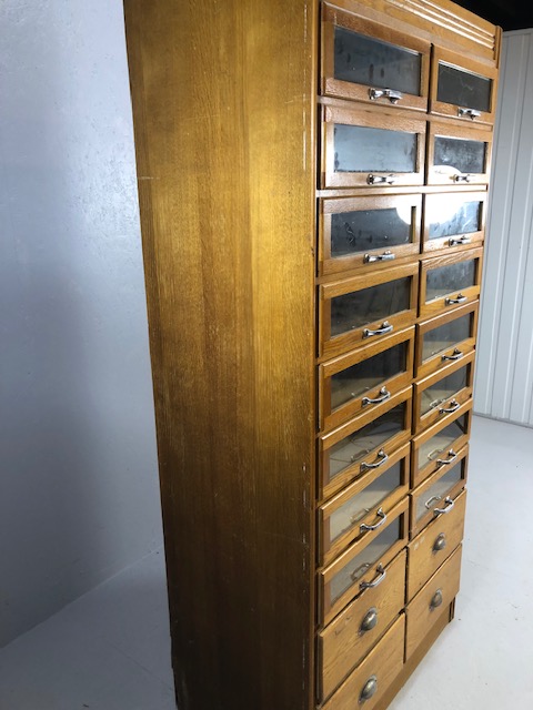 Vintage light oak haberdashery cabinet / shop keepers unit fitted with 16 glass fronted drawers - Image 3 of 14