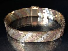 9ct tri-colour Gold Bracelet approx 18cm in length and 12mm wide approx 31.8g