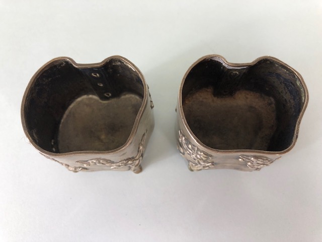 Pair of Chinese Export Silver metal wash pots of amoebic shape decorated with cherry blossom trees - Image 4 of 8