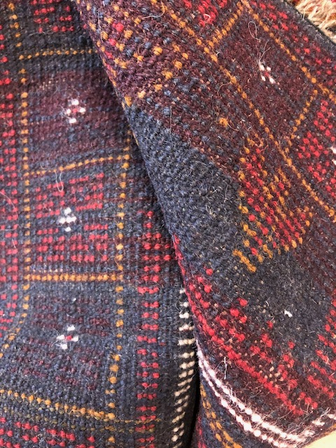 Oriental hand knotted wool carpet Baluchi geometric patterns on a dark burgundy background - Image 5 of 5