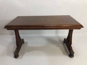 Victorian mahogany hall table with Lire shaped end supports on bun feet approx 120 x 61 x 72cm