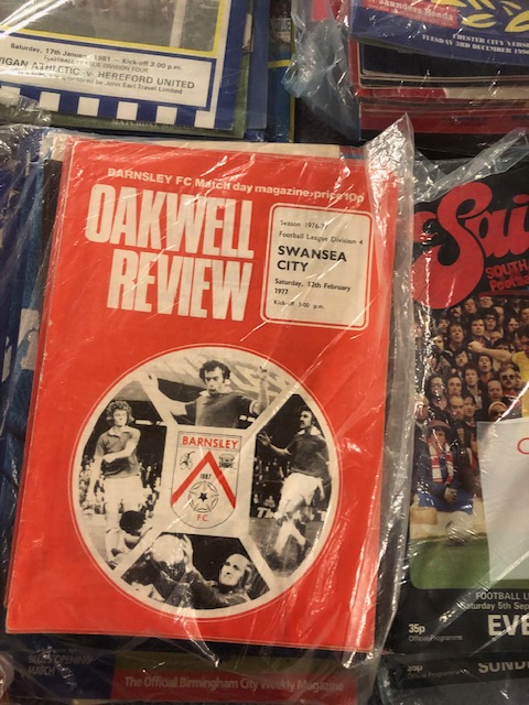 Football, sporting interest, very large quantity of vintage football programs and some fanzines from - Image 8 of 26