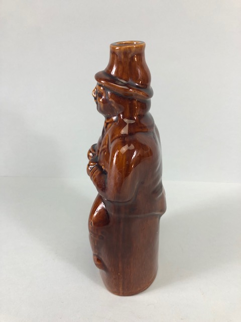 20th century treacle salt glaze bottle in the shape of a man sat on a barrel approximately 23cm - Image 4 of 7