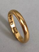 18ct Gold ring size approx K & 3g