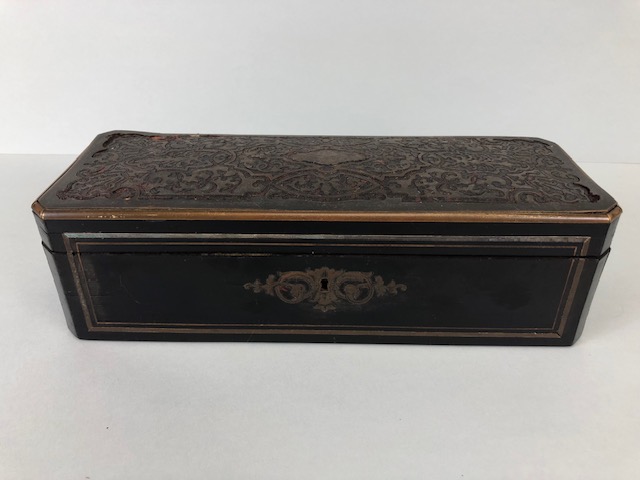 Vintage Boxes, three decorative boxes, being an early 20th century leather collar box, a brass - Image 2 of 13