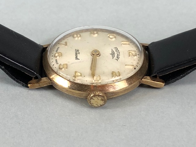 9ct gold watches, Ladies Rotary dress bracelet watch with MOP dial winds and runs approximately 19cm - Image 10 of 10