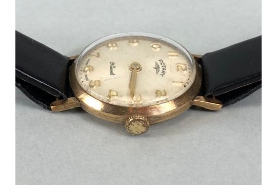 9ct gold watches, Ladies Rotary dress bracelet watch with MOP dial winds and runs approximately 19cm - Image 10 of 10