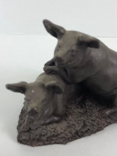 Vintage whimsical figure of a pig in brass approximately 36 x 14cm along with a cold cast bronze - Image 3 of 8