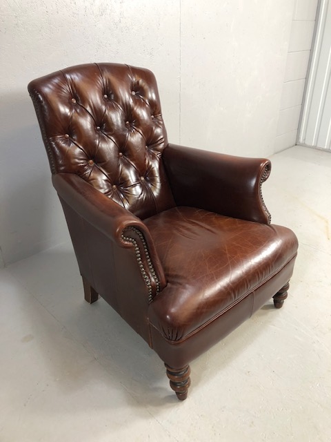 Burgundy leather button back fireside chair with stud detailing and turned front legs - Image 2 of 6