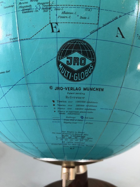 Vintage illuminated world Globe on wooden base, JRO Multi Globe Verlag Munchen approximately 45 cm - Image 4 of 6